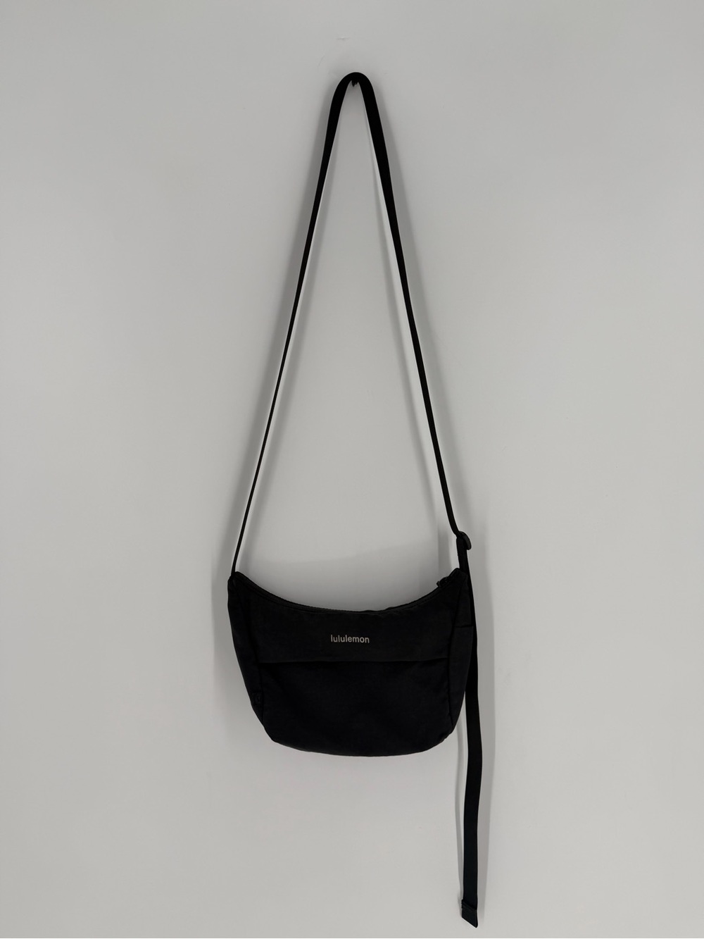 Lululemon Sling Crossbody Bag 2L In Black